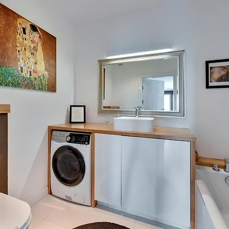 Comfort Bastion Walowa Апартаменти *